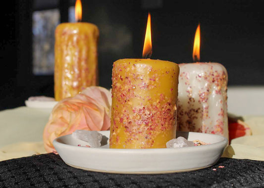 Yellow Small Pillar with Rose Petals