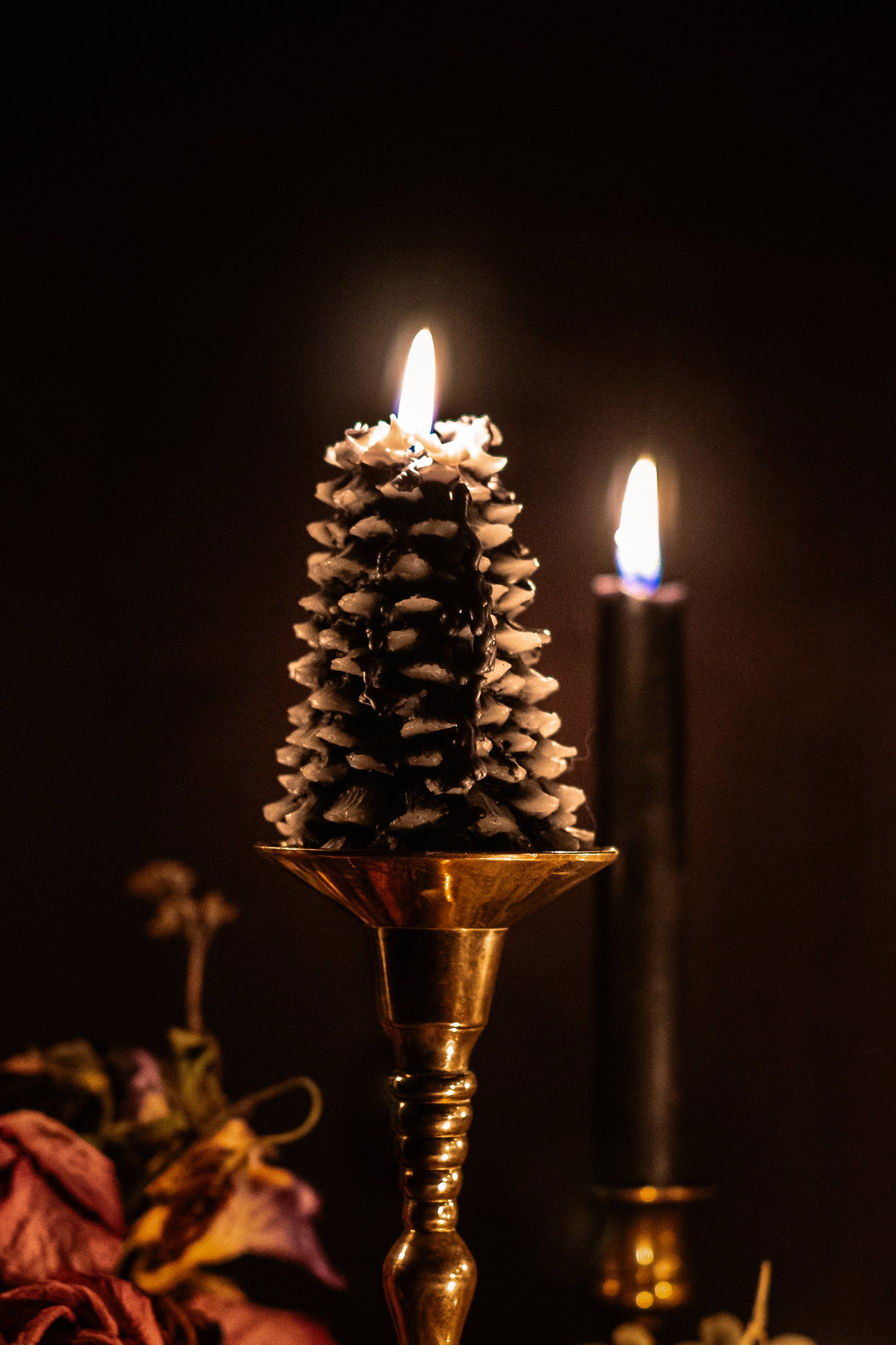 handmade tree beeswax candle with cotton wick